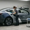 Auto bestickeren kosten: prijs per type, keuzes en tips