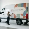 Bestelwagen bestickeren: complete gids voor een strak resultaat